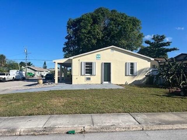 1202 S M Street, Lake Worth Beach, FL 33460