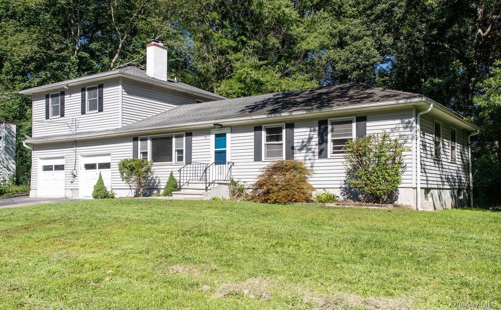 24 Lori Street, Poughkeepsie, NY 12603