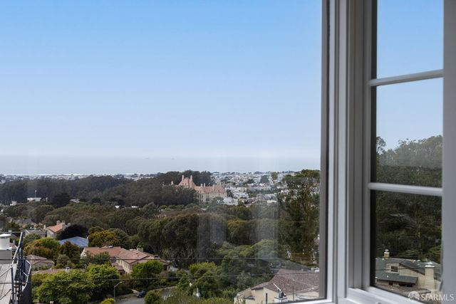 130 Maywood Drive, San Francisco, CA 94127