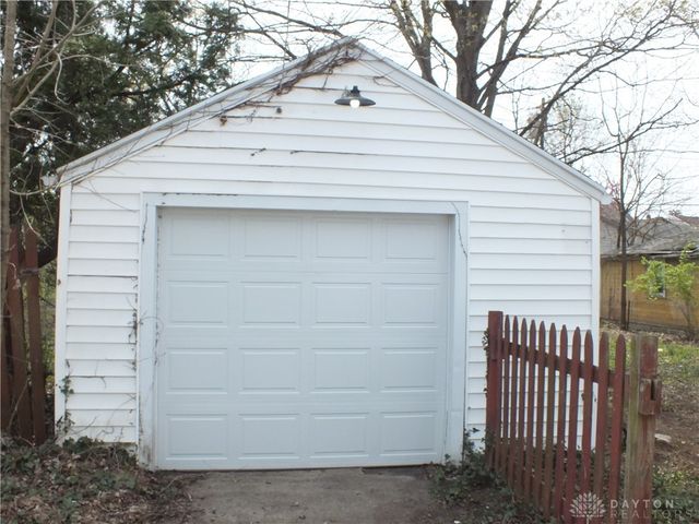 324 E Maplewood Avenue, Dayton, OH 45405