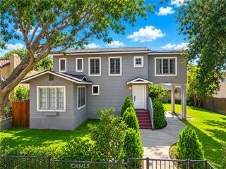 1394 N Raymond, Pasadena, CA 91103
