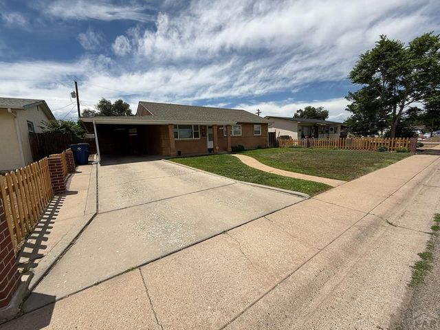 1803 Brimmer St, Pueblo, CO 81005