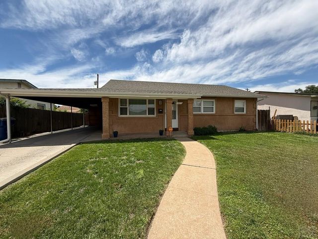 1803 Brimmer St, Pueblo, CO 81005