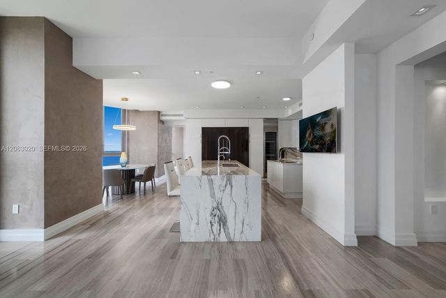 17749 Collins Ave 601, Sunny Isles Beach, FL 33160