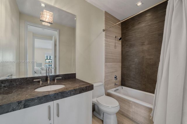 17749 Collins Ave 601, Sunny Isles Beach, FL 33160