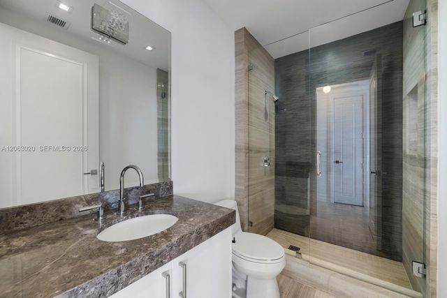 17749 Collins Ave 601, Sunny Isles Beach, FL 33160