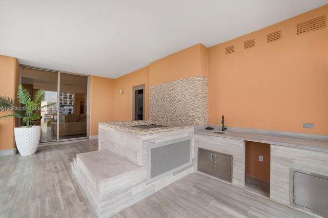 17749 Collins Ave 601, Sunny Isles Beach, FL 33160