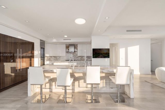 17749 Collins Ave 601, Sunny Isles Beach, FL 33160