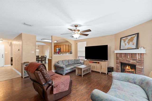 2133 Shawnee Trail, Fort Worth, TX 76247