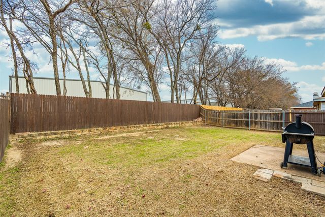 2133 Shawnee Trail, Fort Worth, TX 76247