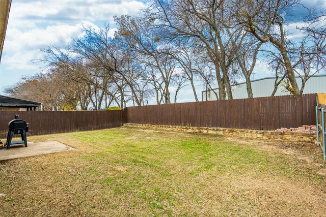 2133 Shawnee Trail, Fort Worth, TX 76247