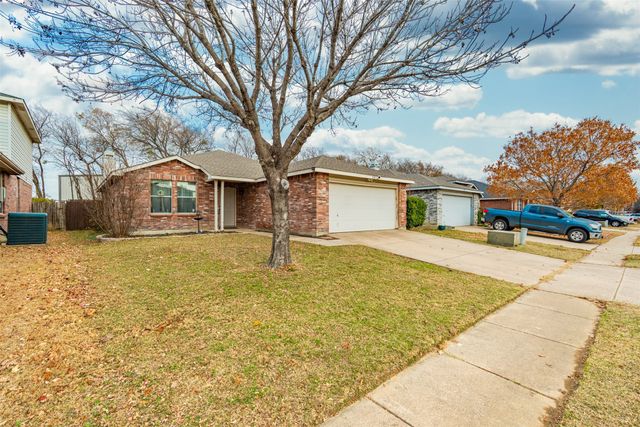 2133 Shawnee Trail, Fort Worth, TX 76247