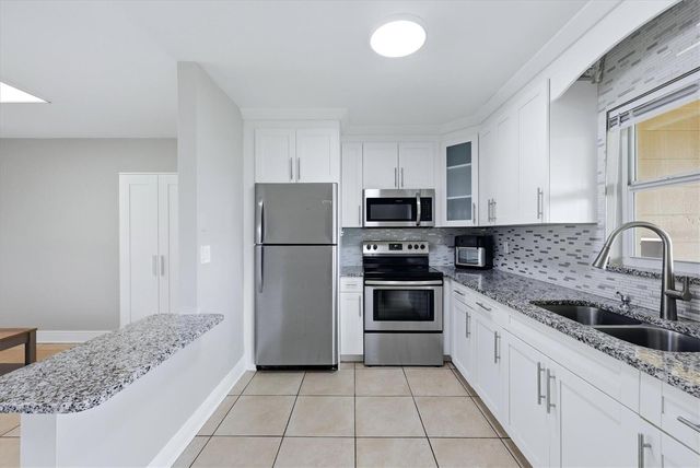 12125 MARGARITA AVENUE, North Port, FL 34287