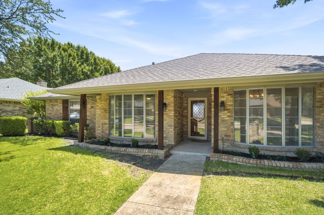 1920 Westminster Drive, Carrollton, TX 75007