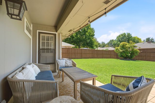 1920 Westminster Drive, Carrollton, TX 75007