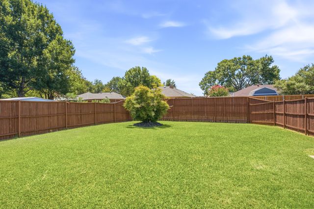 1920 Westminster Drive, Carrollton, TX 75007