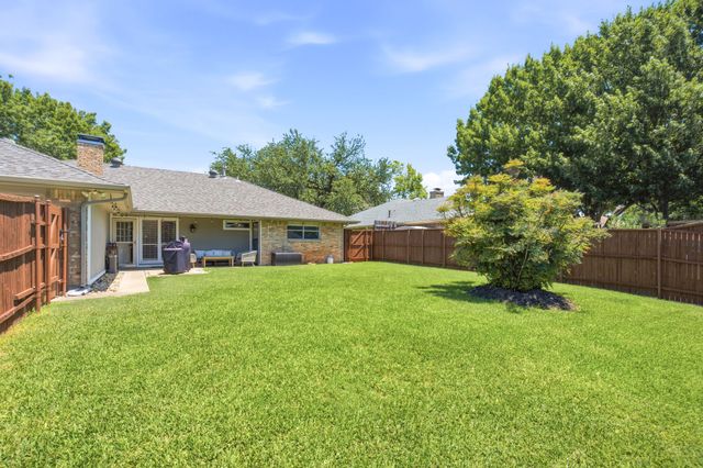 1920 Westminster Drive, Carrollton, TX 75007