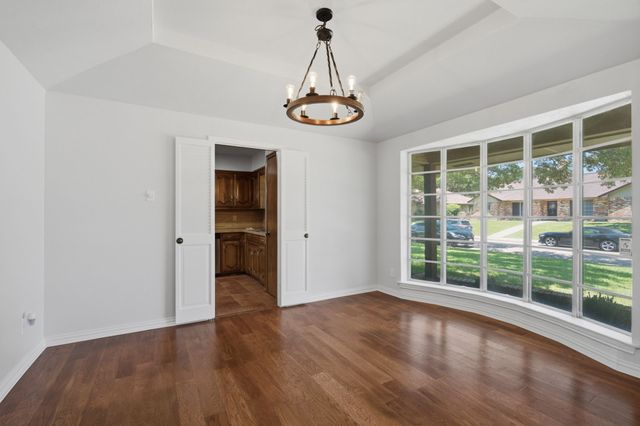 1920 Westminster Drive, Carrollton, TX 75007