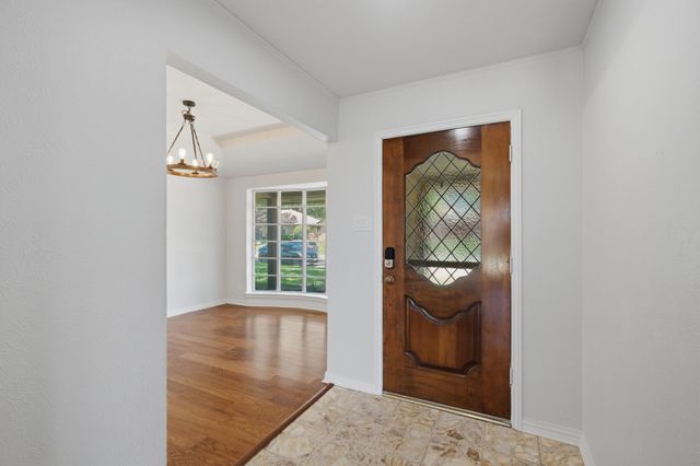 1920 Westminster Drive, Carrollton, TX 75007