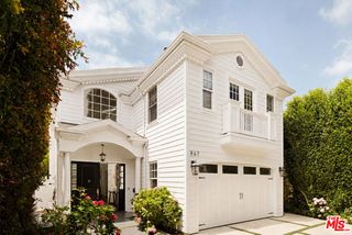 867 Wellesley Avenue, Los Angeles, CA 90049