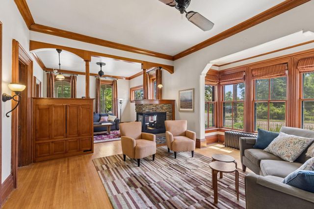 604 4th Street N, Stillwater, MN 55082
