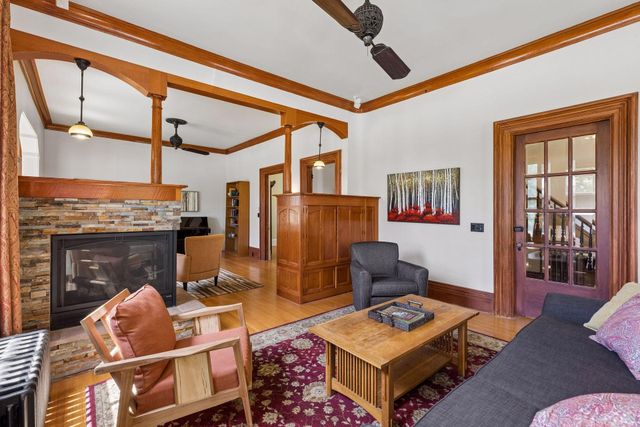604 4th Street N, Stillwater, MN 55082