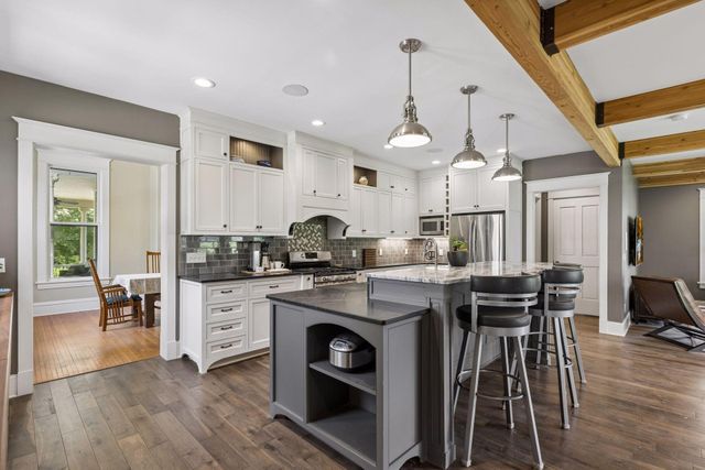 604 4th Street N, Stillwater, MN 55082