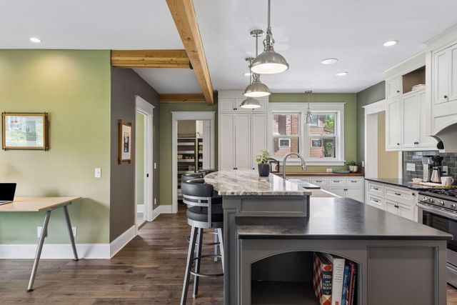 604 4th Street N, Stillwater, MN 55082