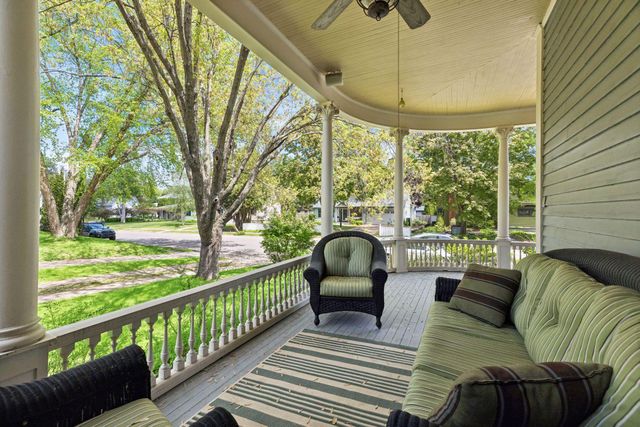604 4th Street N, Stillwater, MN 55082