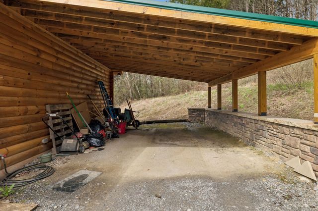 160 Webster Branch Ln, Whitleyville, TN 38588