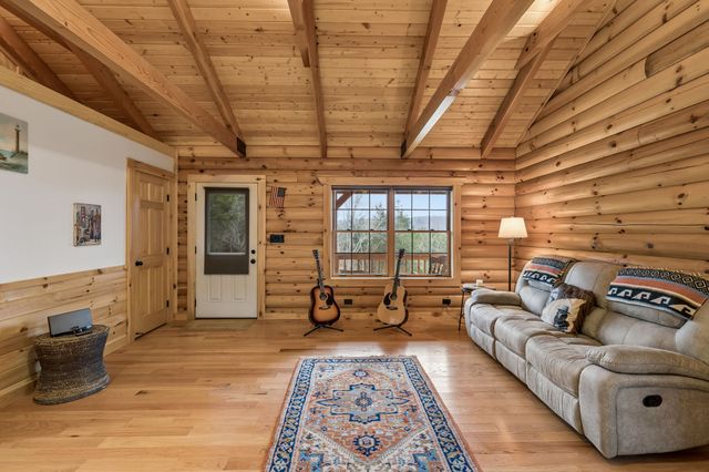 160 Webster Branch Ln, Whitleyville, TN 38588