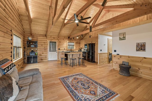 160 Webster Branch Ln, Whitleyville, TN 38588