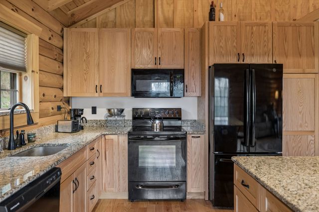 160 Webster Branch Ln, Whitleyville, TN 38588