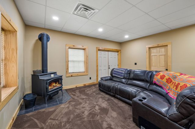 160 Webster Branch Ln, Whitleyville, TN 38588