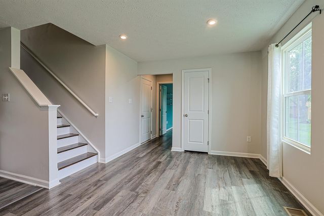 517 Skyway Drive 517 Skyway Drive, Springfield, OH 45505