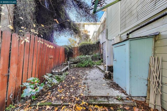 170 Vernon Ter, Oakland, CA 94610