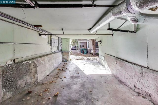 170 Vernon Ter, Oakland, CA 94610