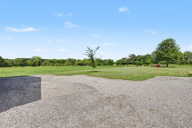 4436 Barren Plains Rd, Springfield, TN 37172