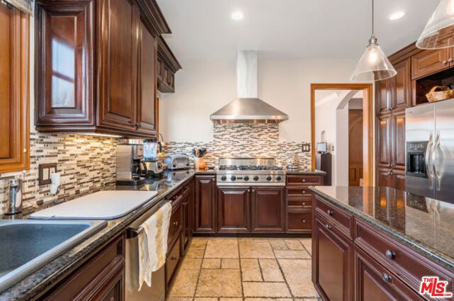 4375 Kraft Avenue, Studio City (los Angeles), CA 91604