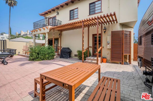 4375 Kraft Avenue, Studio City (los Angeles), CA 91604