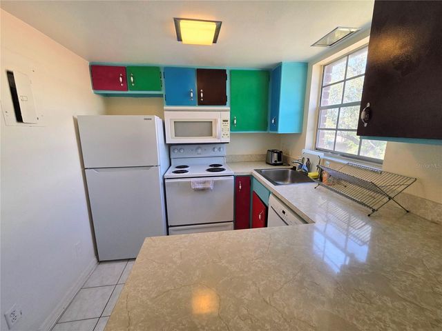 1323 83RD AVENUE N D, St Petersburg, FL 33702