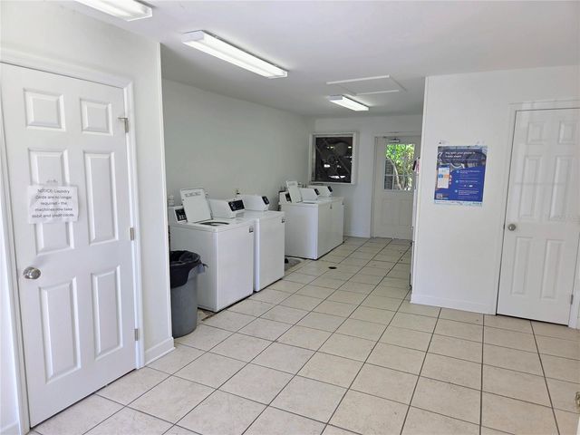 1323 83RD AVENUE N D, St Petersburg, FL 33702