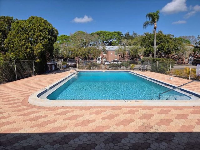 1323 83RD AVENUE N D, St Petersburg, FL 33702