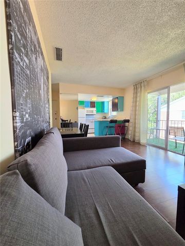 1323 83RD AVENUE N D, St Petersburg, FL 33702