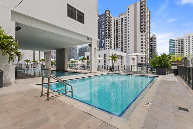 239 SW 9th Street 301, Miami, FL 33130