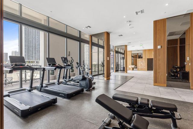 239 SW 9th Street 301, Miami, FL 33130
