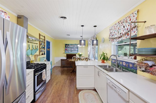 5650 Westhaven Drive, Fort Worth, TX 76132