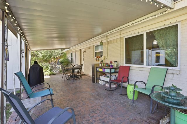 5650 Westhaven Drive, Fort Worth, TX 76132
