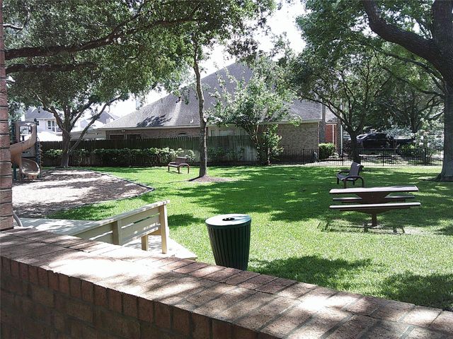 13427 Garden Grove Grove ST750, Houston, TX 77082