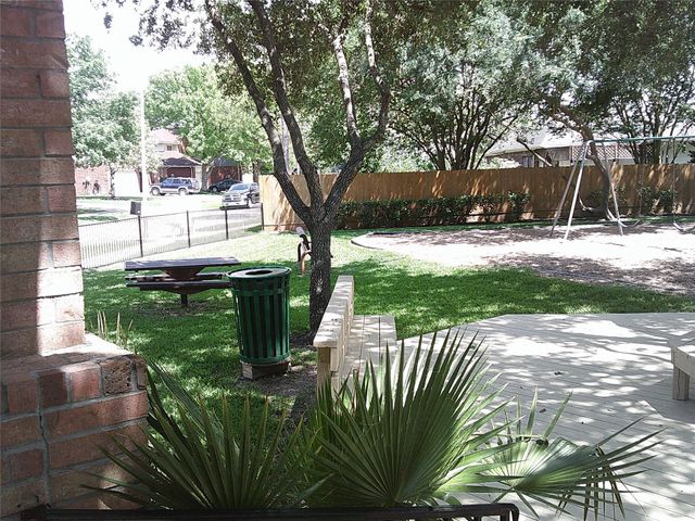 13427 Garden Grove Grove ST750, Houston, TX 77082